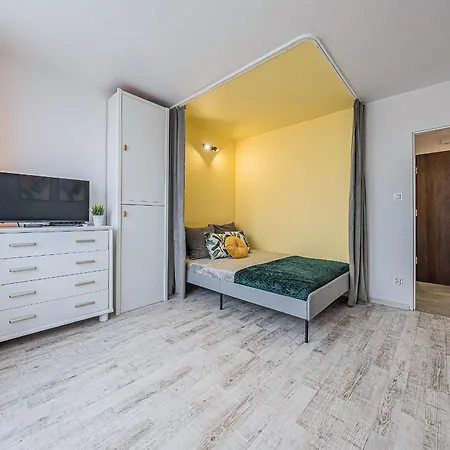 Hello Bora Komorowskiego